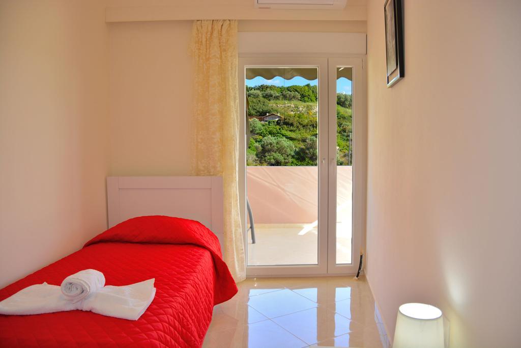 Luxury Suites In Stavromenos Buitenkant foto