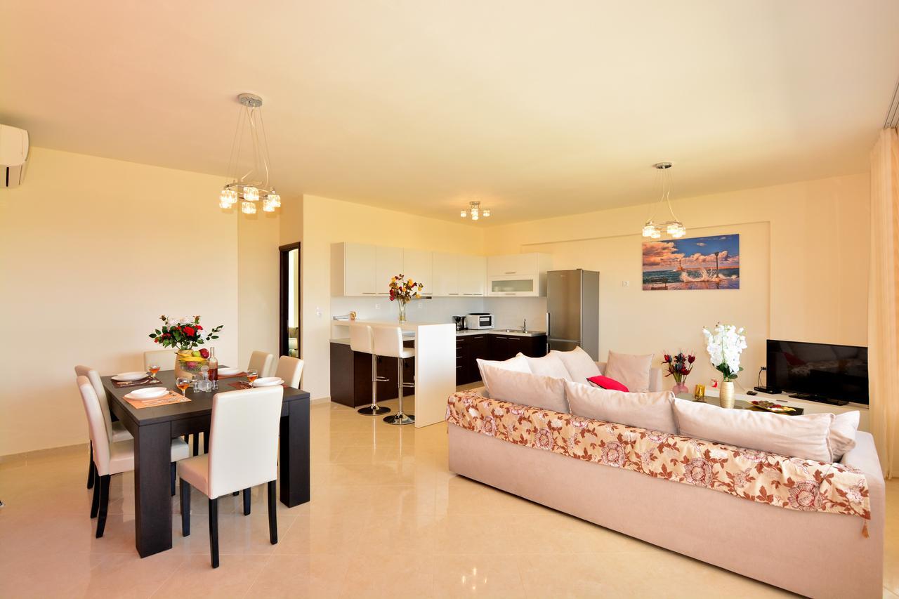 Luxury Suites In Stavromenos Buitenkant foto