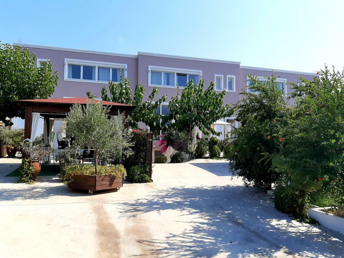 Luxury Suites In Stavromenos Buitenkant foto